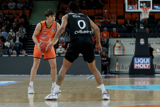 具体谈到本 具体谈到本